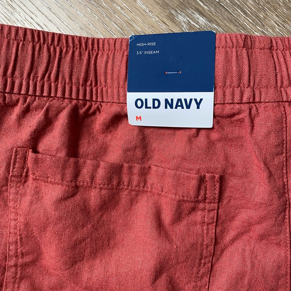 NWT Old Navy High-Waisted linen-blend shorts. 3.5” inseam. Size medium (8/10) - Picture 5 of 6